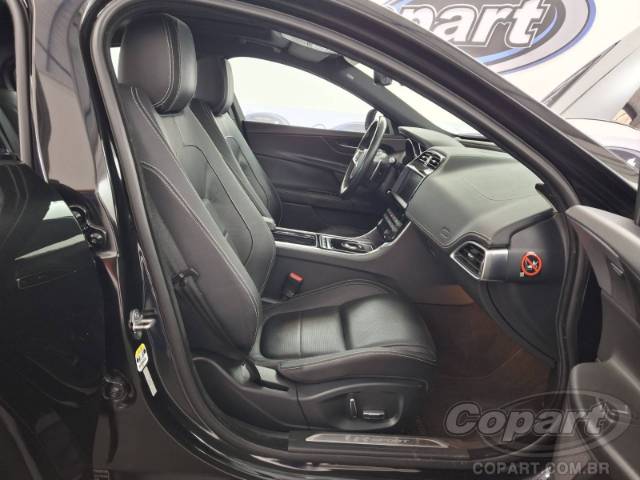 2019 JAGUAR XE 