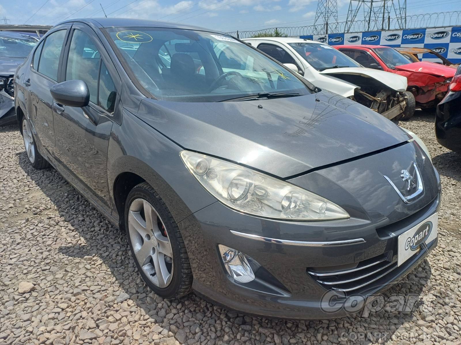 Peugeot 408 Sedan