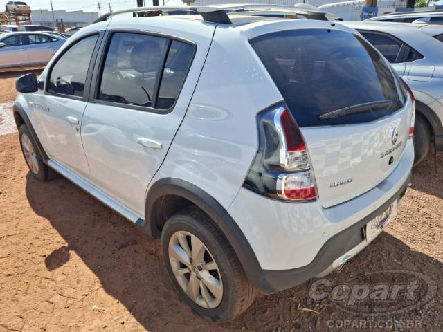 2013 RENAULT SANDERO 