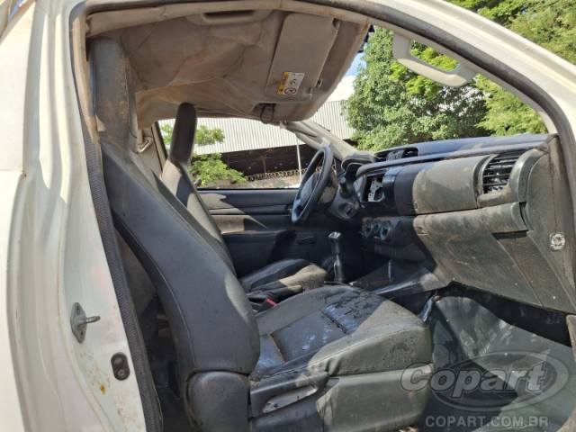 2020 TOYOTA HILUX CS 