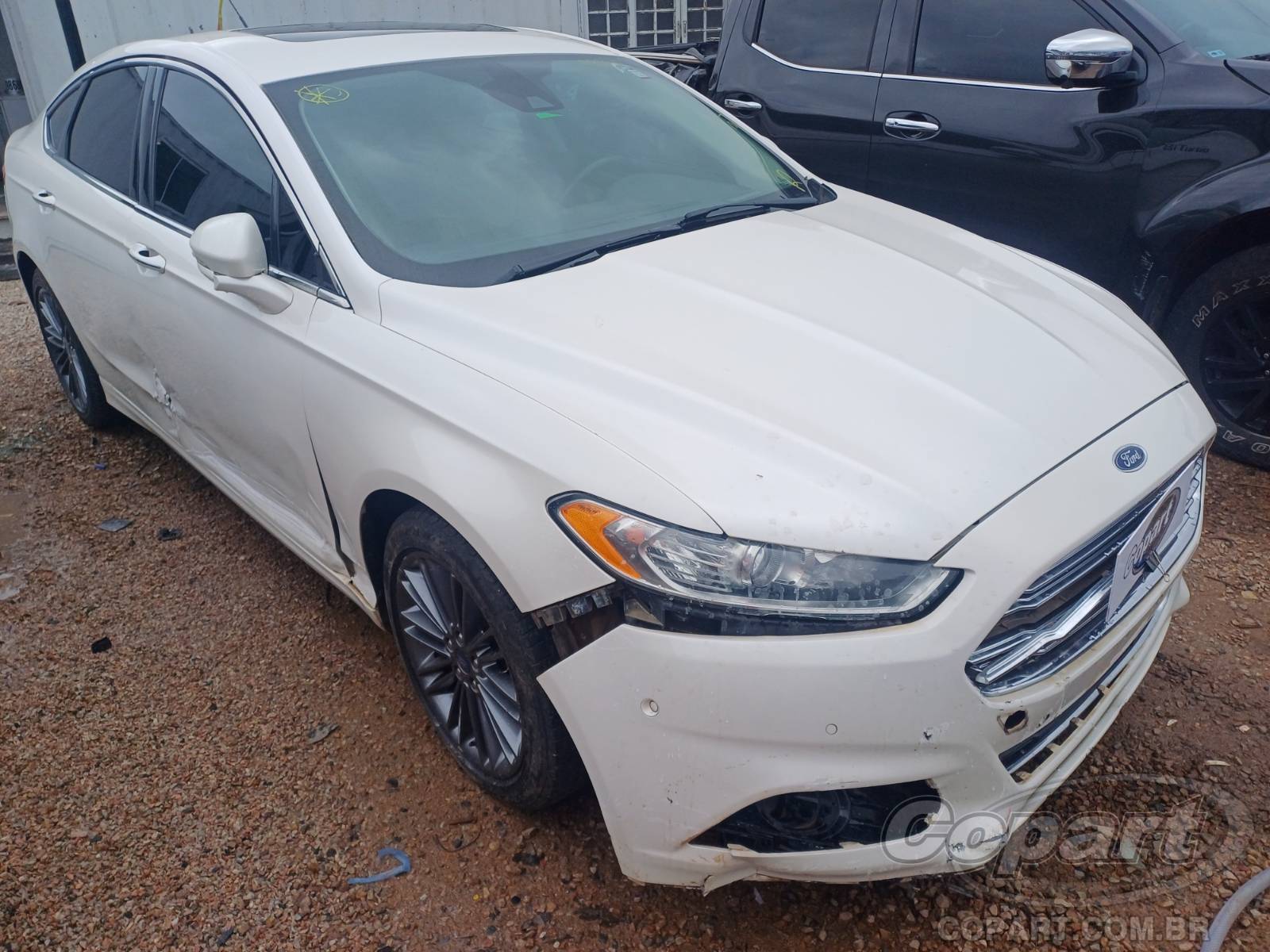 Ford Fusion Titanium AWD 2.0 16V GTDI Turbo 2015 Colisão Pequena Monta