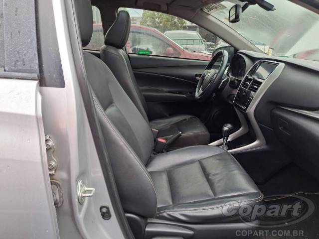 2021 TOYOTA YARIS SEDA 