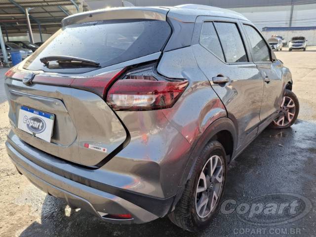 2024 NISSAN KICKS 