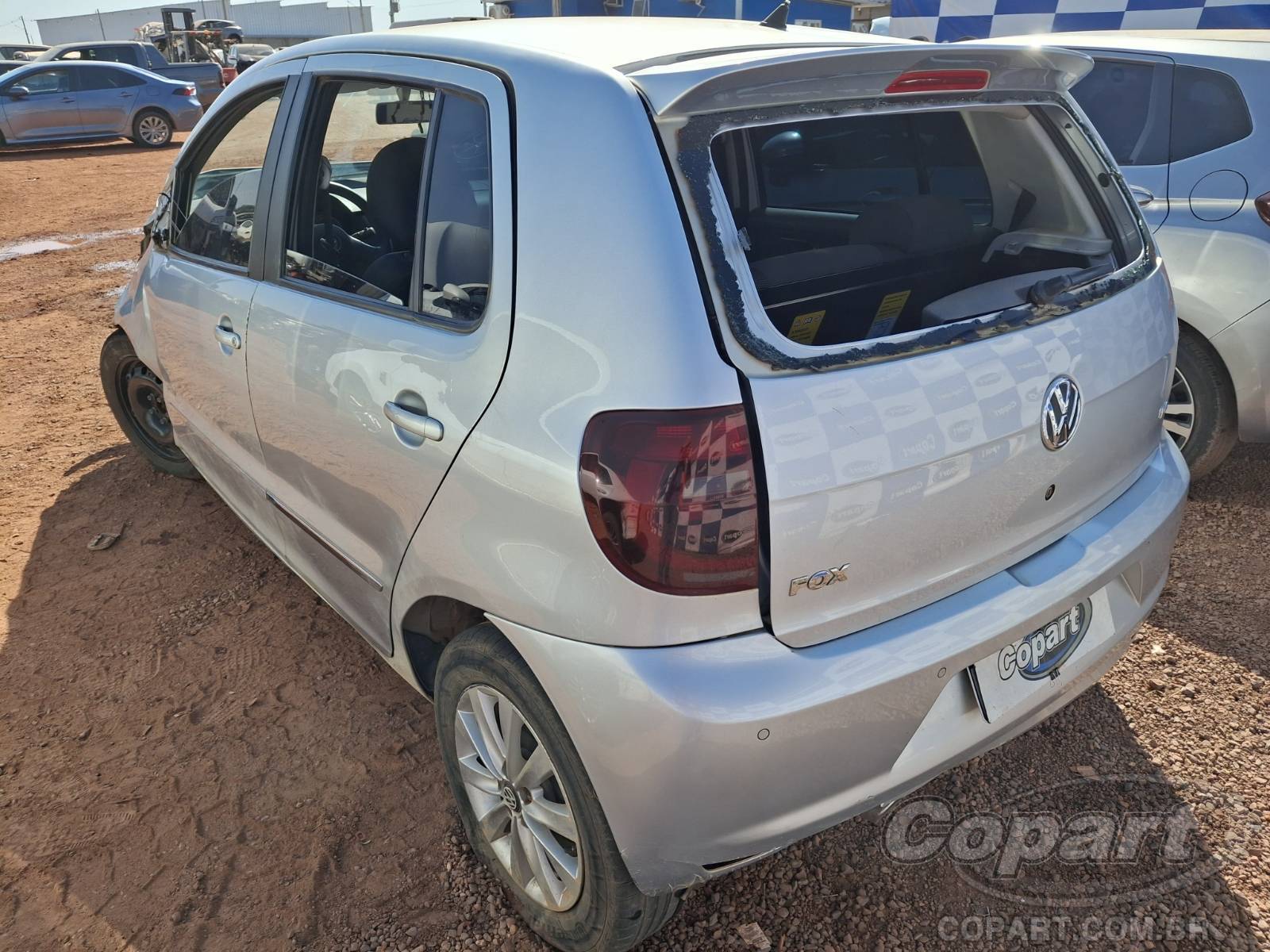 2011 VOLKSWAGEN FOX — foto 3 de 10