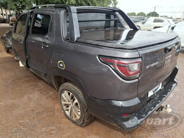 2025 FIAT STRADA CD 