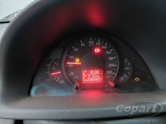 2013 VOLKSWAGEN PARATI 