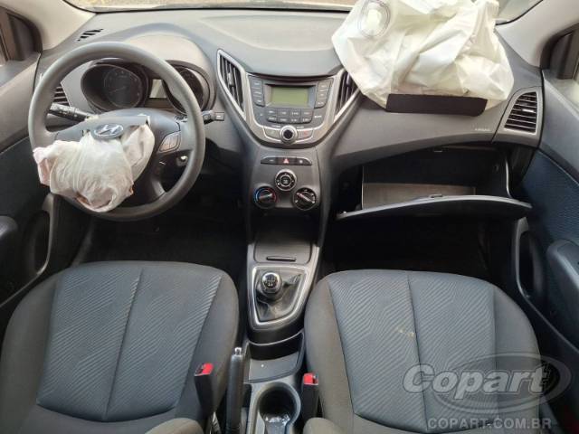 2015 HYUNDAI HB20 