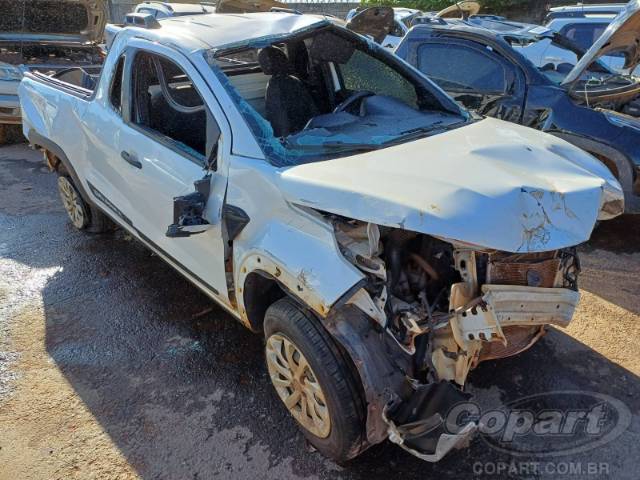 2021 FIAT STRADA 