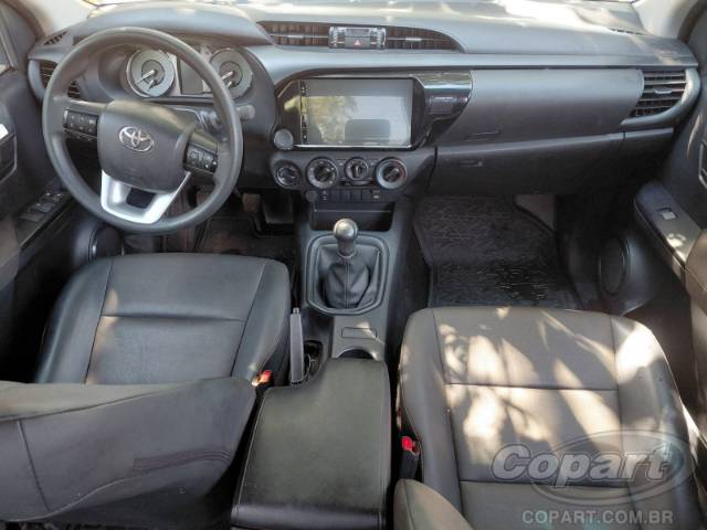 2025 TOYOTA HILUX CD 