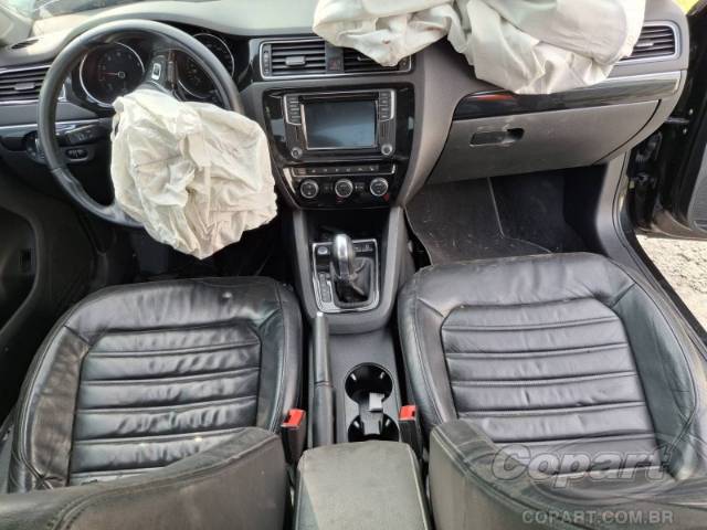 2016 VOLKSWAGEN JETTA 