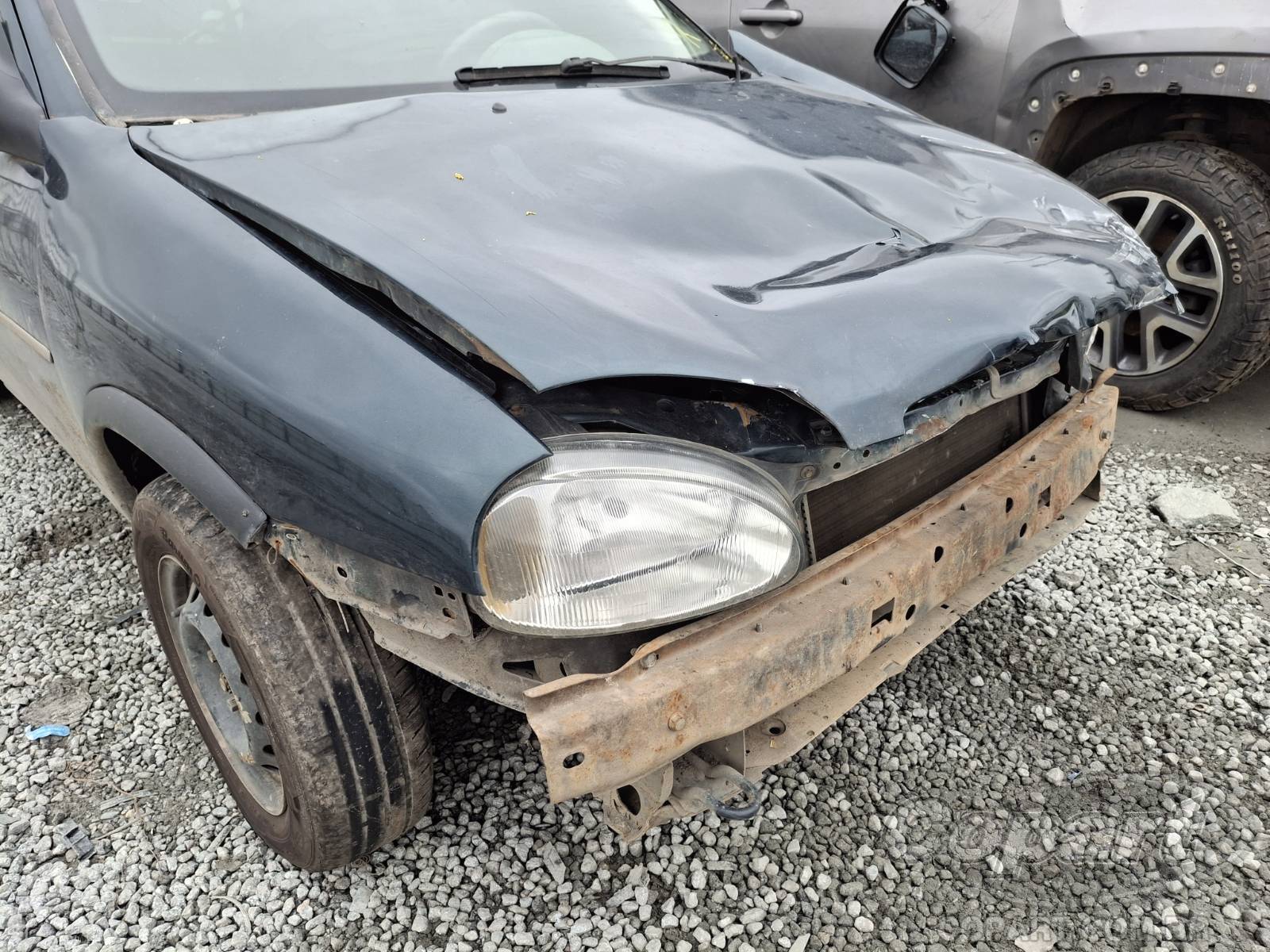 1998 CHEVROLET CORSA — foto 13 de 15