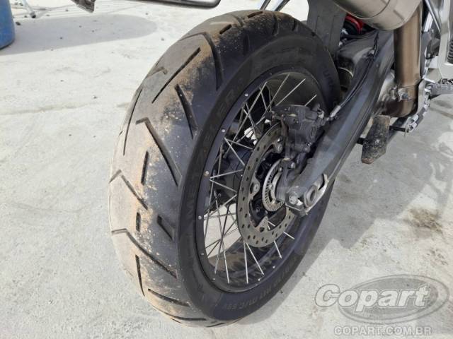 2025 BMW F 900 