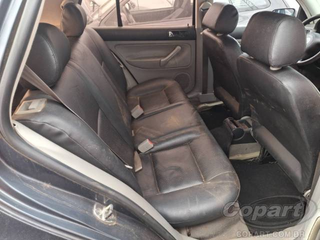 2000 VOLKSWAGEN GOLF 