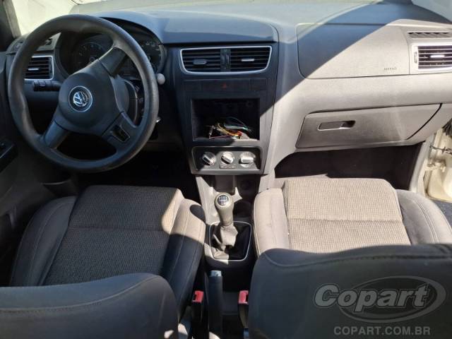 2013 VOLKSWAGEN FOX 