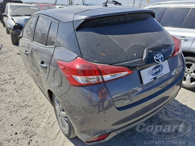 2022 TOYOTA YARIS 