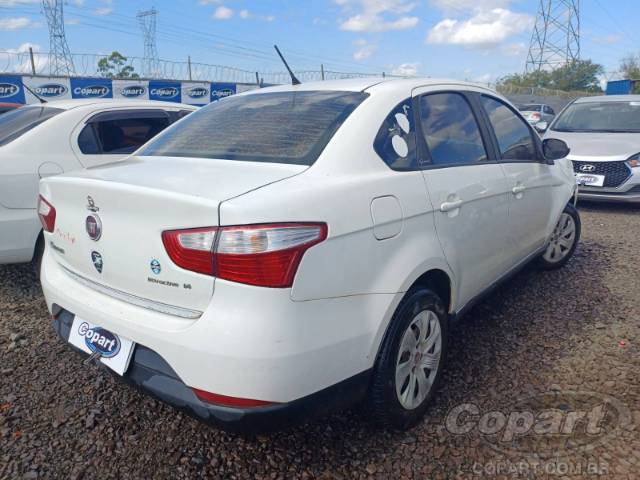 2017 FIAT GRAND SIENA 