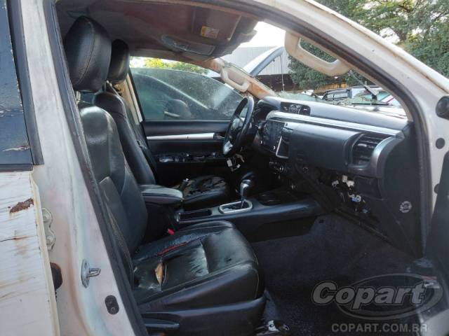 2021 TOYOTA HILUX CD 