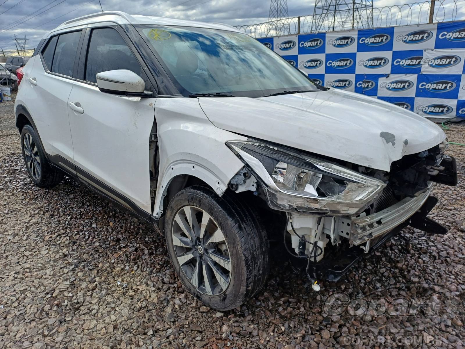 Veículo Nissan Kicks 2019 NISSAN KICKS SUV Pequenos 1.6 16V 2020 em leilão