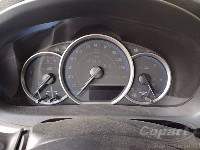 2024 TOYOTA YARIS SEDA 