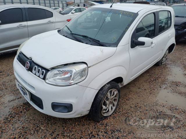 2015 FIAT UNO 