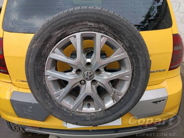 2013 VOLKSWAGEN FOX 