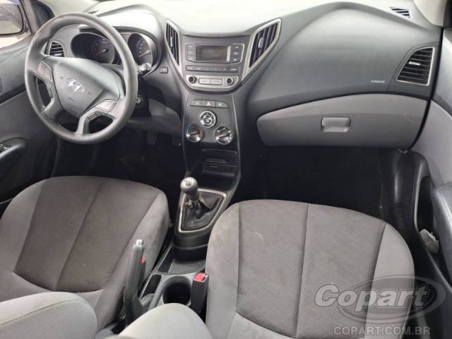 2016 HYUNDAI HB20S 