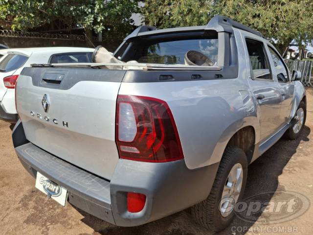 2022 RENAULT DUSTER OROCH 