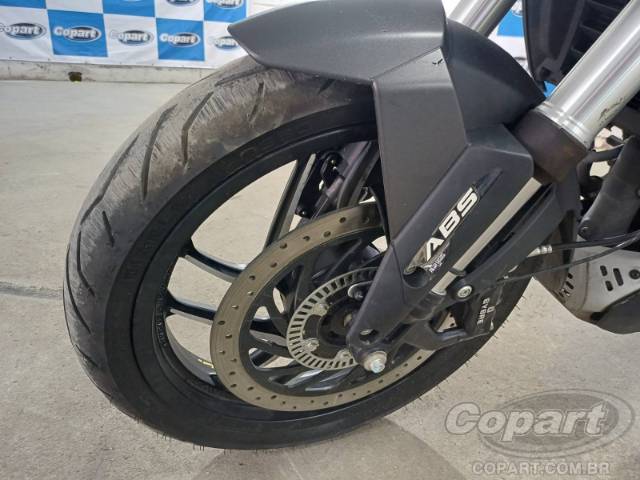 2025 BAJAJ DOMINAR 
