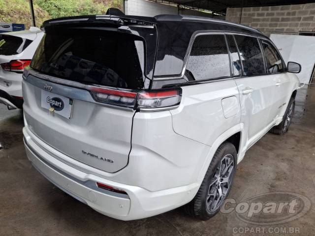 2025 JEEP COMMANDER 