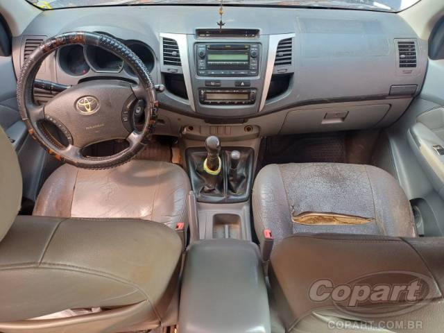 2011 TOYOTA HILUX CD 