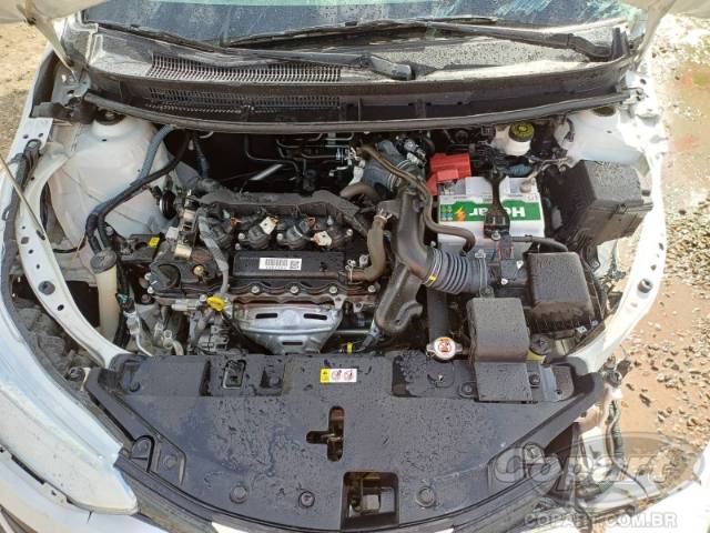 2021 TOYOTA YARIS SEDA 