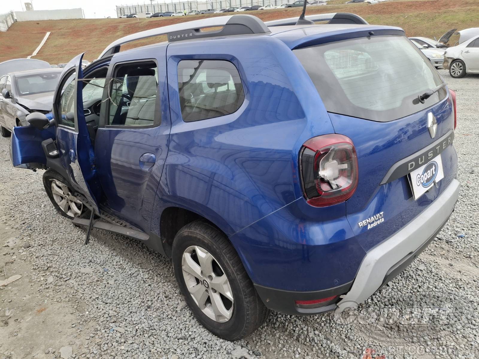 2021 RENAULT DUSTER — foto 3 de 13