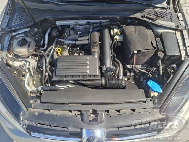 2015 VOLKSWAGEN GOLF 