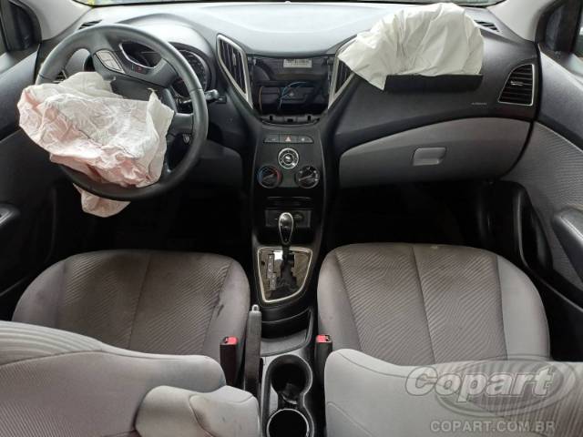 2015 HYUNDAI HB20S 