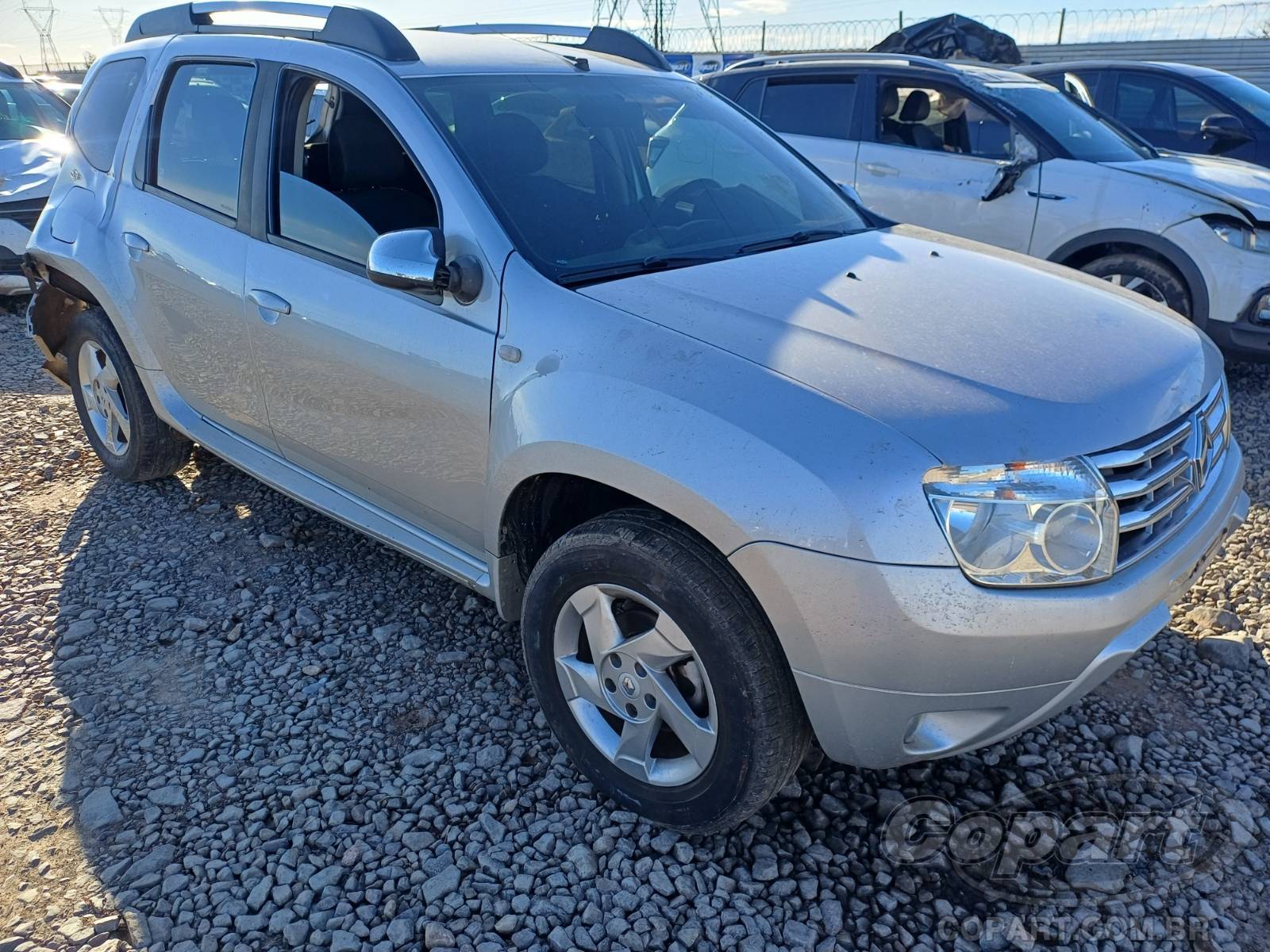 Veículo Renault Duster RENAULT DUSTER 1.6 16V HI-FLEX 2014 Colisão 2014 em leilão