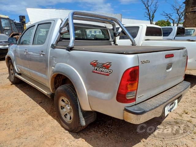 2011 TOYOTA HILUX CD 