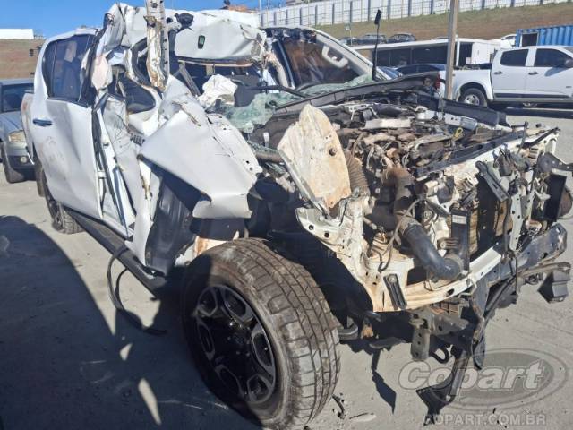 2024 TOYOTA HILUX CD 