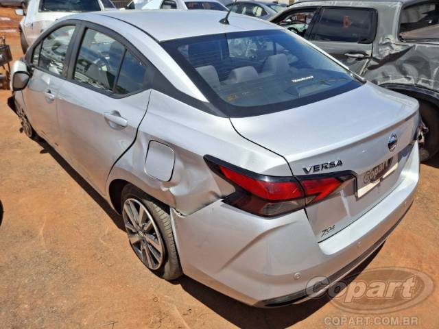 2021 NISSAN VERSA 