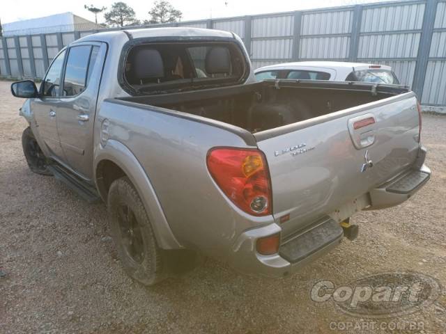 2015 MITSUBISHI L200 TRITON 