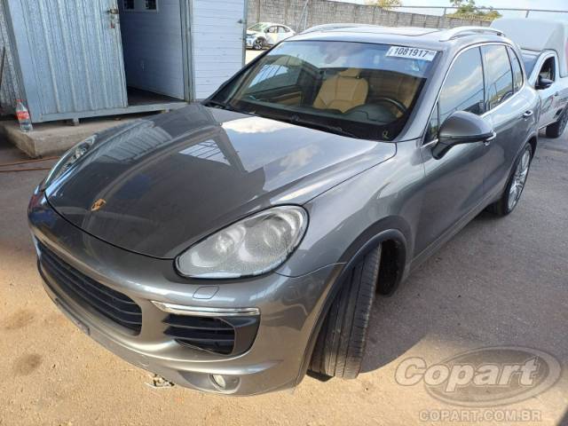 2017 PORSCHE CAYENNE 