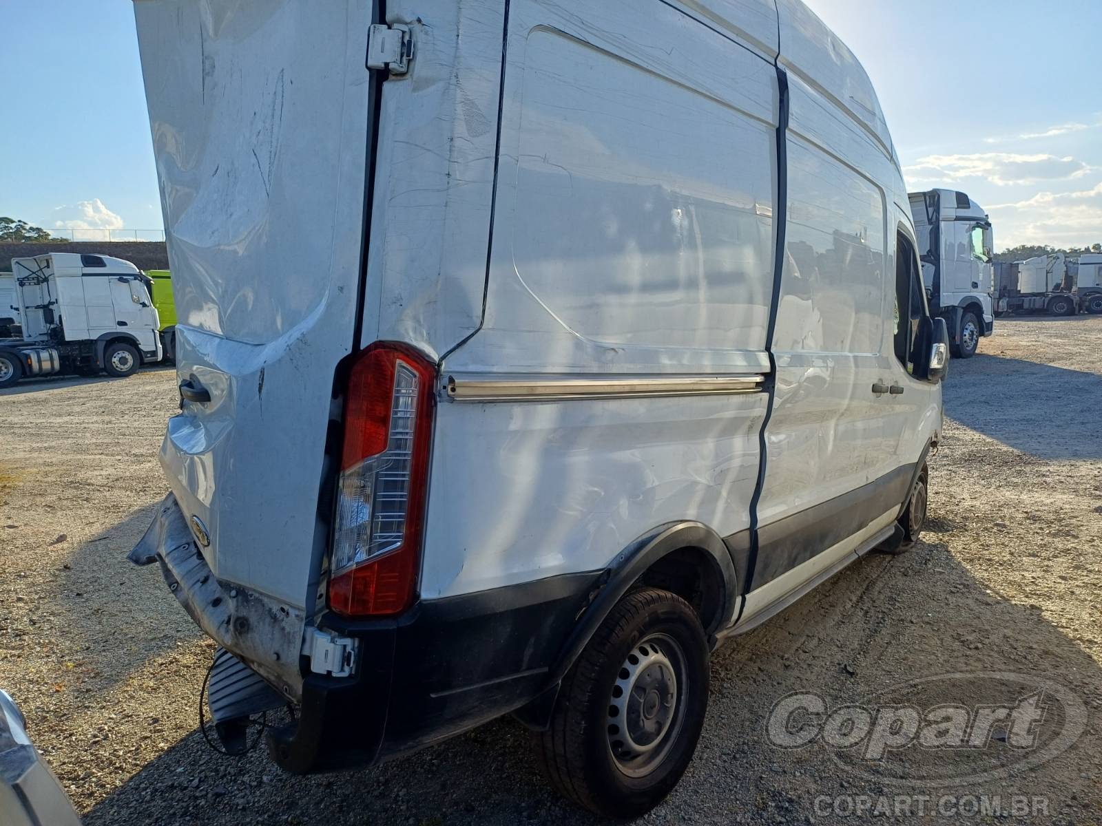 2023 FORD TRANSIT FURGAO — foto 4 de 13