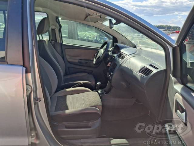 2011 VOLKSWAGEN SPACEFOX 