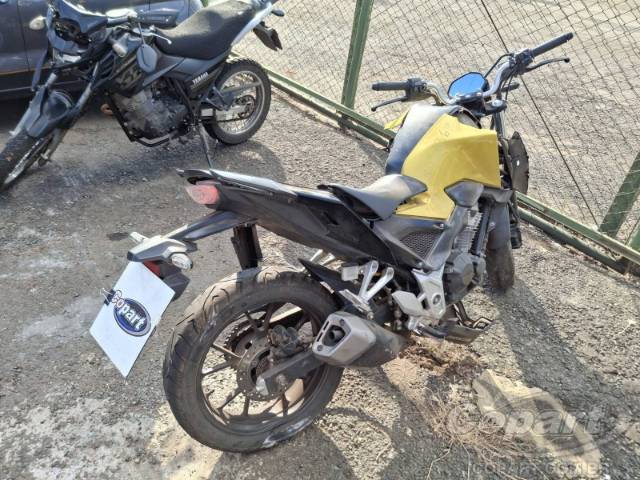 2024 HONDA CB 300F 
