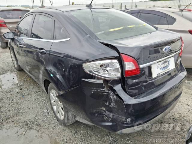 2011 FORD FIESTA SEDAN 