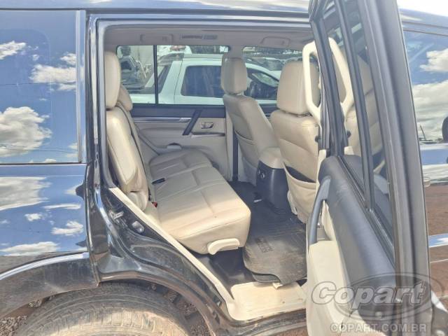 2016 MITSUBISHI PAJERO FULL 