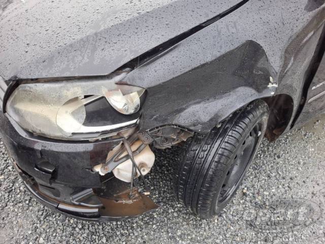 2012 VOLKSWAGEN FOX 