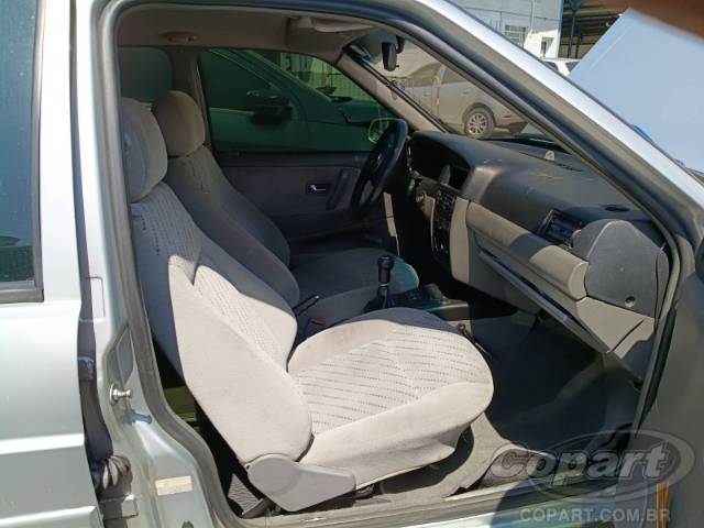 2003 VOLKSWAGEN SANTANA 