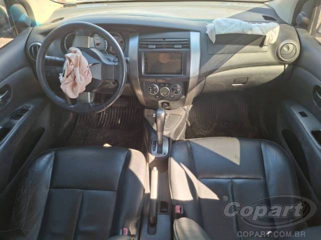 2014 NISSAN LIVINA 