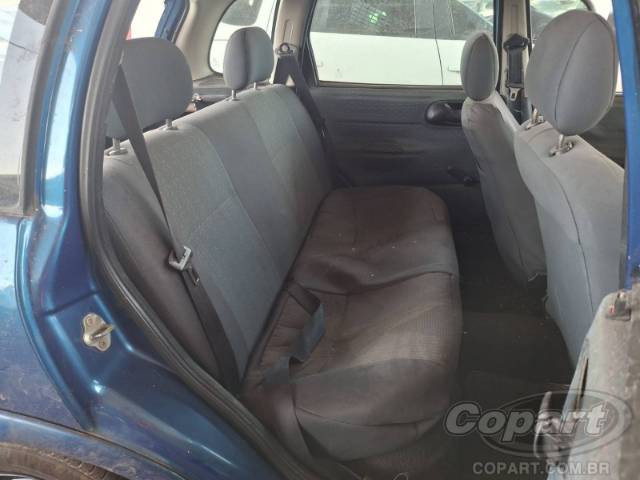 2001 CHEVROLET CORSA 