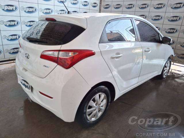 2015 HYUNDAI HB20 